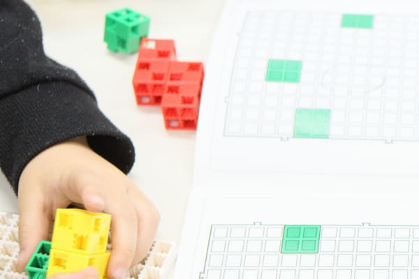 専用テキストで学びます