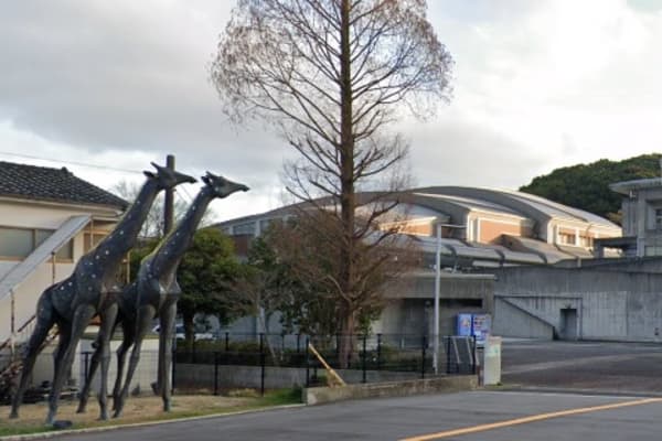 アリーナかぶとがに外観