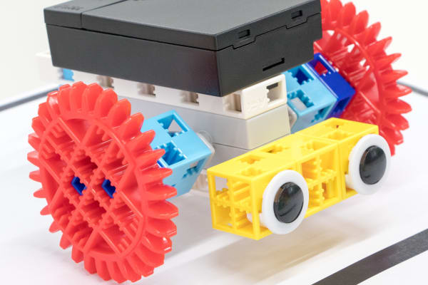 カリキュラム例には「ロボットずもう」も。大盛り上がり！