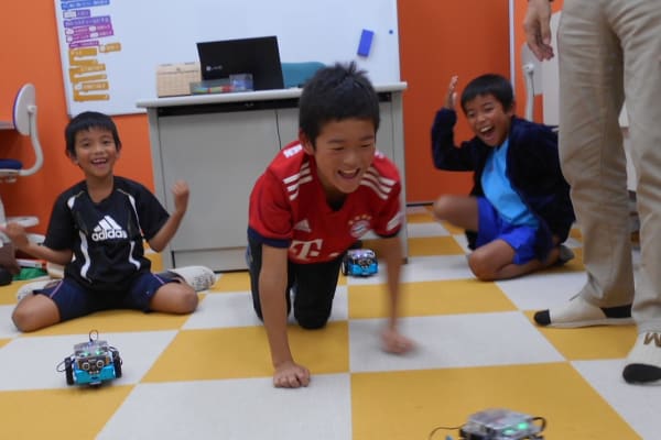 みんな生き生きと楽しく学んでいます。