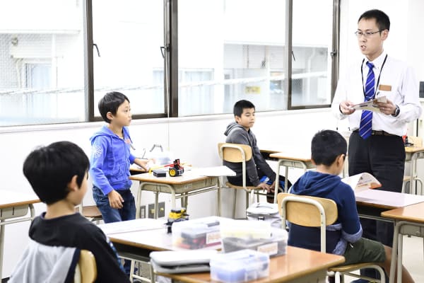 知識面は講師がしっかりサポート