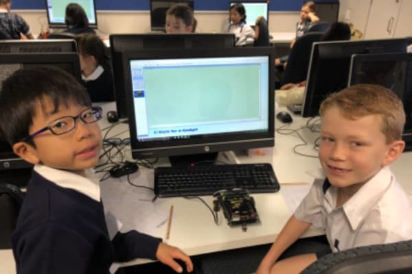 国際合宿でグローバル×ICTを学ぶ子ども達