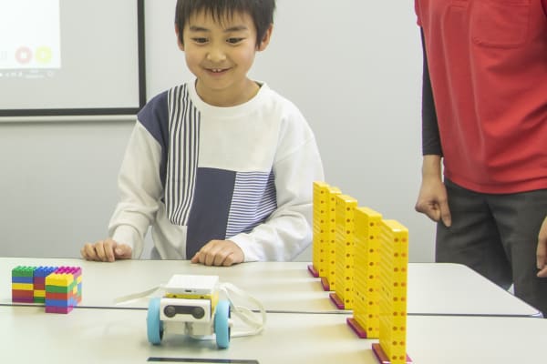 課題をクリアした生徒には応用編も！