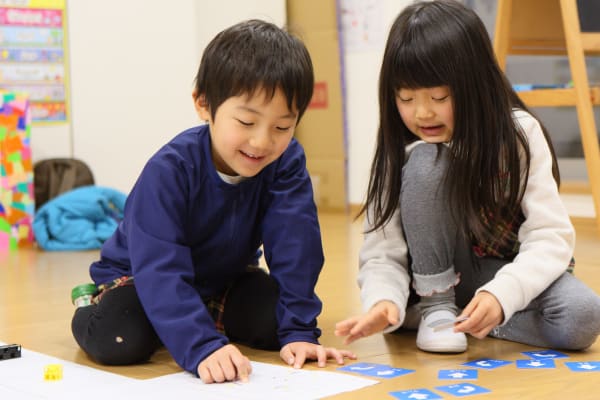 お友達と協力しながら楽しく勉強！