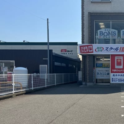 駐車場は軽自動車用と3、4、5番をご利用ください。