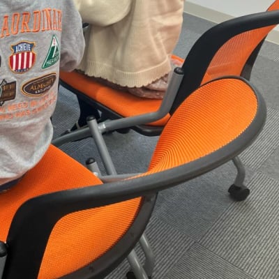 生徒同士のタイピング競争の模様です。楽しく競い合ってます。