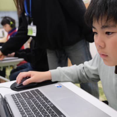 もちろんわからないことは先生にも質問できます