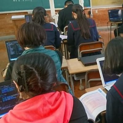 これからは中学生でも必須です