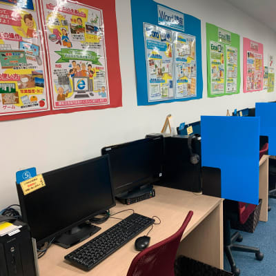 授業スペースは姉妹校のパソコン教室も運営しています