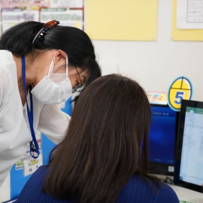 映像＆講師のサポートで様々なスキルを身に付けられます。