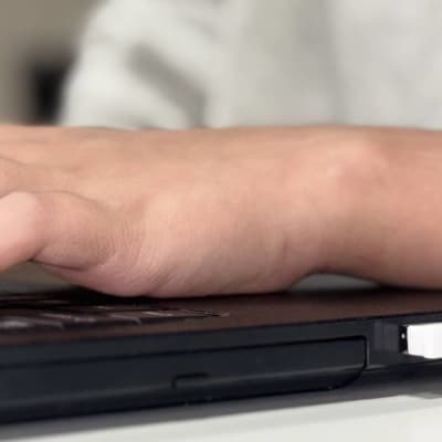 指を上手に使って！