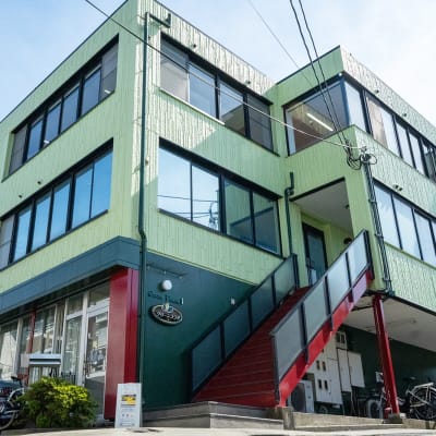 教室は3階になります