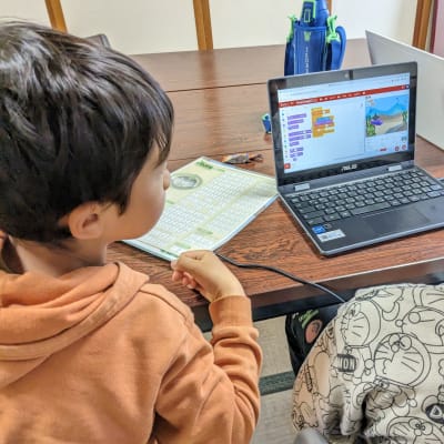 仲間と良い刺激を与え合いながら学びます