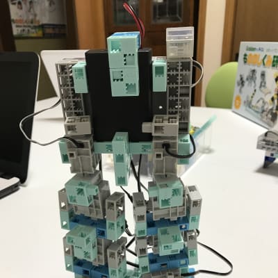 二足歩行ロボット