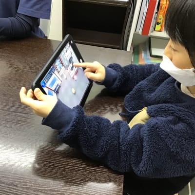 Pythonを使って、本格的な知識を習得できます！