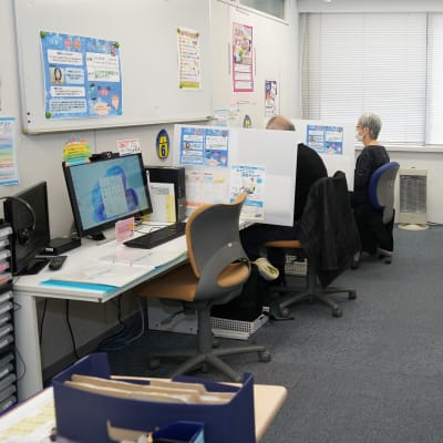 映像＆講師のサポートで楽しく学びましょう！