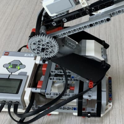 レゴマインドストームでつくったロボットアーム.