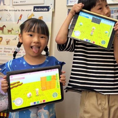 クラスメイトと作品発表を頑張りました！