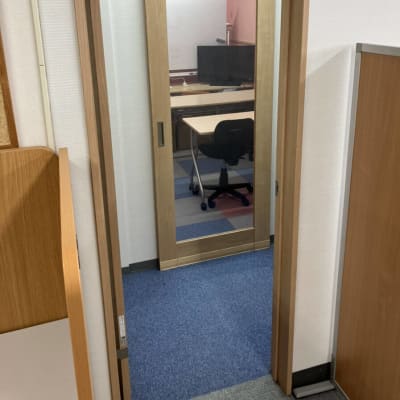 HALLO専用の部屋で学べます。みんなで楽しくプログラミングに挑戦しよう！