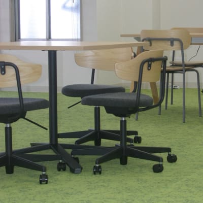 ひろぎん西条校内観