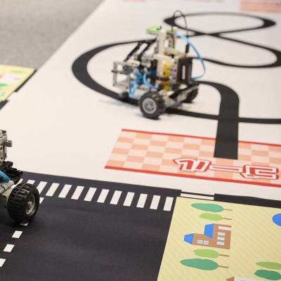 国内独占取扱いのメカ教材『ＴＥＣ Ｃｕｂｉｃ』と、専用プログラミングアプリ『スクラッチパイ』を使って自分だけのロボットを作ろう！