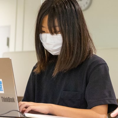 マイクラコースはThinkbook を使います