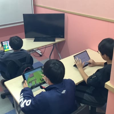 レッスンの様子です。一人一人がそれぞれのミッションをクリアしています。