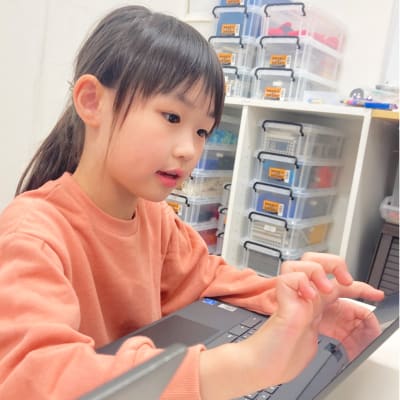 プログラミングのレッスンの様子