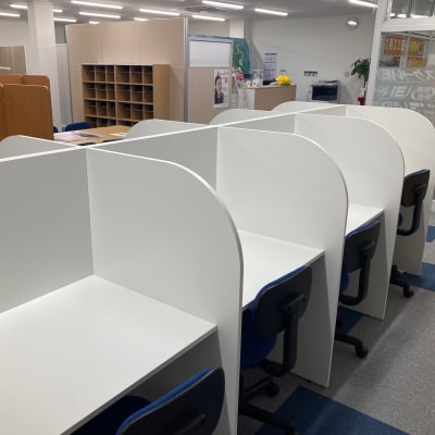 自習ブースもあります 好きな時間に来て自習することもできます