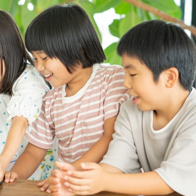 自分の描いた絵にプログラミングをしていきます