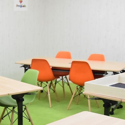 【プログラボ武蔵境】ＪＲ中央線 武蔵境駅から徒歩で「すきっぷ通り商店街」を抜けて 直ぐですので便利に通って頂けます。