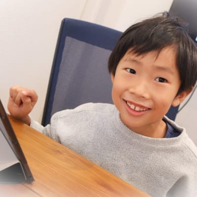 年長さんから中学３年生まで、ひとり一人の理解度に合わせた授業カリキュラムをご用意！