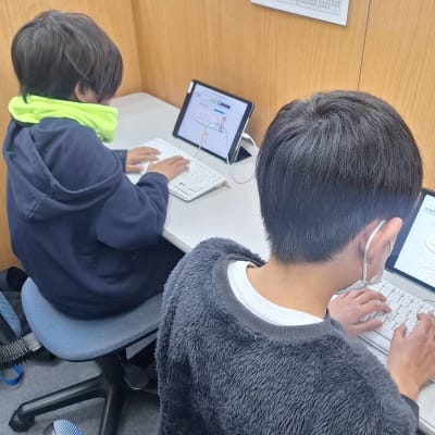 プログラミングのほかタイピング練習も実施します！