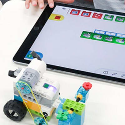 プログラミングに初めて触れるのに最適な「LEGO WeDo」