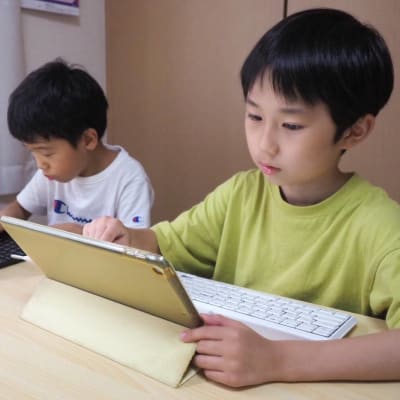 プログラミング学習と同時にタイピングスキルが習得できます！