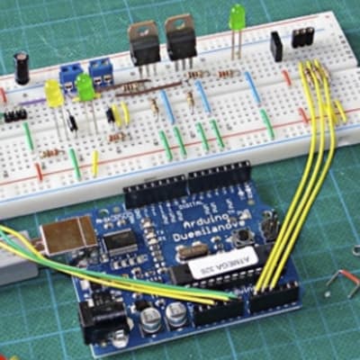 Robotics 無料プライベート体験レッスン (木: 4:30 PM / 日: 2 PM)