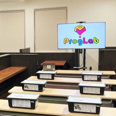 【プログラボ宝殿】アイモール高砂内です。JR神戸線 宝殿駅 徒歩6分となります。