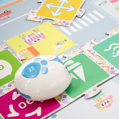 可愛いロボットの「Alilo（アリロ）」でプログラミングを学習