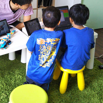 アットホームな雰囲気。少人数で授業を行います。