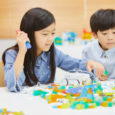 ロボットではグループワークも！