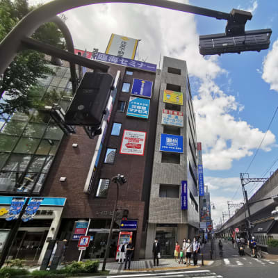 Crefus武蔵小杉校。JR・東急東横線 武蔵小杉駅北口から徒歩3分。