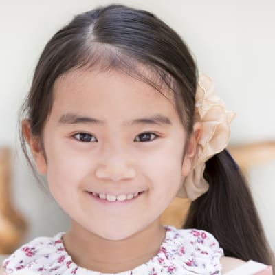 読書を通じて、国語力を高めます。