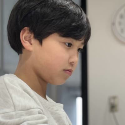 指の置き方や使い方から学べる