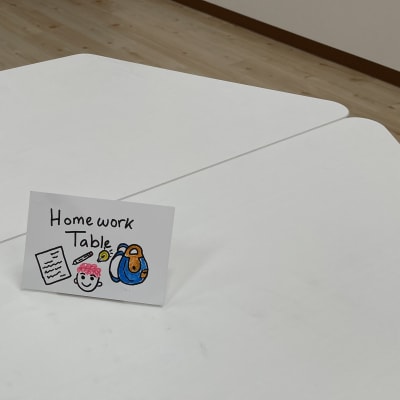 テーブルの上でプログラミングレッスンします