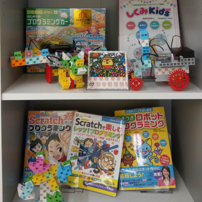 授業が終わったら生徒の作品は展示しています。