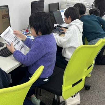 騒がしかった子たちが、自然と学ぶ姿勢になれる教室です。