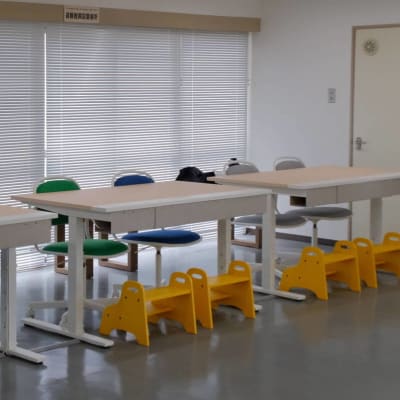 内観３_小さなお子さまには、台をご用意していますのでご安心ください。