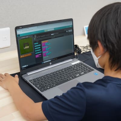 自ら考え、学んでいきます！