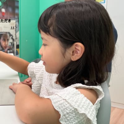 コーチ１名に対して生徒３名までの少人数制レッスンです！