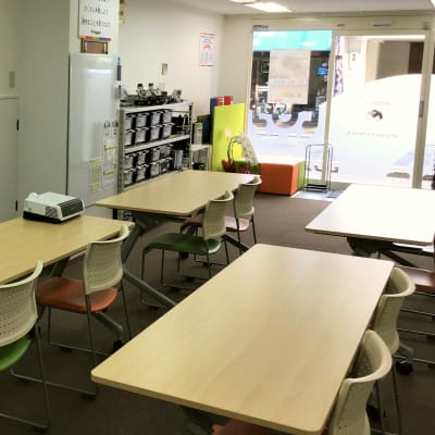 【プログラボ北大路】新町通に面した、ハイツ小町の1階です。